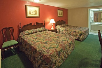 Room, 2 Queen Beds, Non Smoking