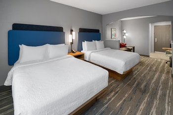 Standard Room - Two Queen Beds