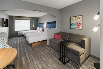 Standard Room - Two Queen Beds