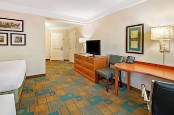 Room, 2 Double Beds, Accessible, Non Smoking (Mobility/Hearing Impaired Accessible)