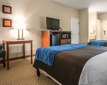 Standard Room, 2 Queen Beds, Non Smoking