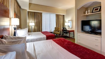 Standard Room, 2 Queen Beds, City View, Corner