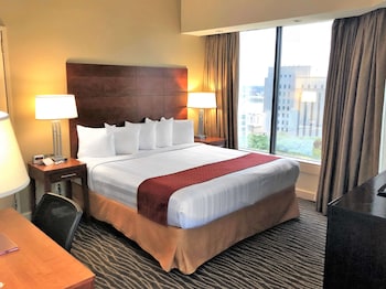 Standard Room, 1 King Bed, City View, Corner (with Sofabed)