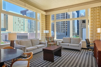 Suite, 1 King Bed with Sofa bed