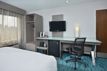 Standard Room, 1 Queen Bed, Accessible