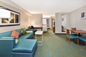 Executive Suite, 2 Double Beds (Hearing Accessible)