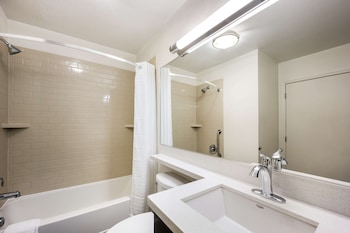 Studio Suite, 1 Queen Bed (Studio)