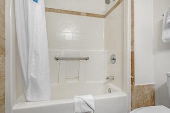 Standard Room, 1 King Bed, Non Smoking, Refrigerator & Microwave