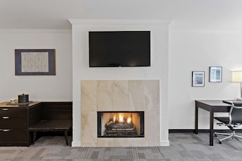 Standard Room, Multiple Beds, Non Smoking, Fireplace