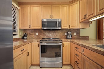House, Multiple Beds, 2 Bathrooms (Private)