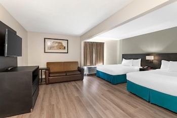 Suite, 2 Queen Beds, Non Smoking (Efficiency)