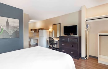 Studio, 1 Queen Bed, Accessible, Non Smoking