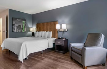 Studio, 1 King Bed, Non Smoking