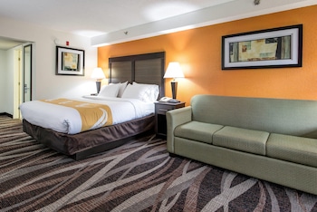 Room, 1 King Bed, Non Smoking, Mountain View (with Balcony)