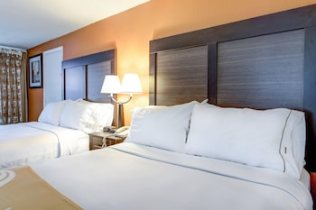 Standard Room, 2 Queen Beds, Non Smoking