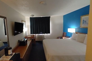 Room, 1 Queen Bed, Non Smoking (Pet-friendly)