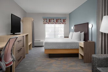 Studio, 1 King Bed, Accessible, Bathtub (Mobility & Hearing)
