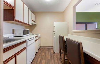 Deluxe Studio, Multiple Beds, Non Smoking