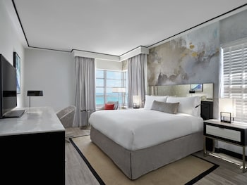 Room, 1 King Bed with Sofa bed (St. Moritz Tower)
