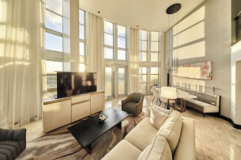 Presidential Suite, Balcony
