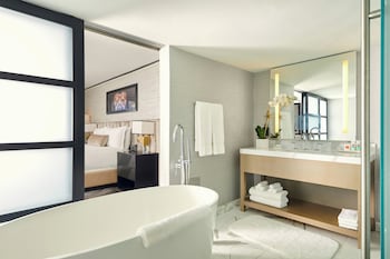 Presidential Suite, Oceanfront (Vice Presidential)
