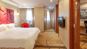 Suite, 1 King Bed