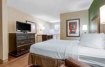Studio, 1 Queen Bed, Non Smoking