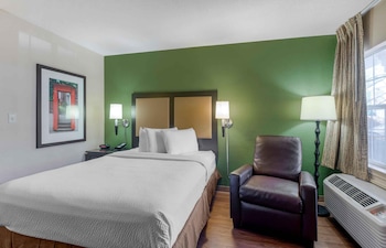 Studio, 1 Queen Bed, Non Smoking