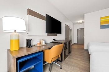 Room, 2 Queen Beds, Non Smoking