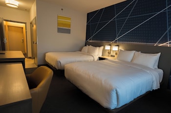 Room, 2 Queen Beds, Non Smoking