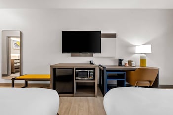 Room, 2 Queen Beds, Non Smoking