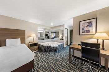 Suite, 1 King Bed, Non Smoking, Jetted Tub