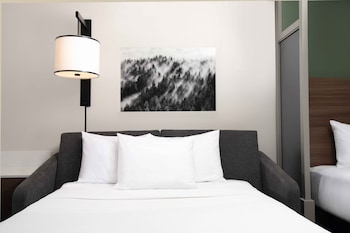 Room, 2 Queen Beds (High Floor, with sofa bed)
