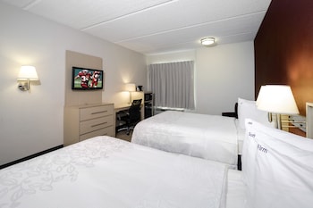 Deluxe Room, 2 Double Beds, Accessible (Roll-In Shower, Smoke Free)