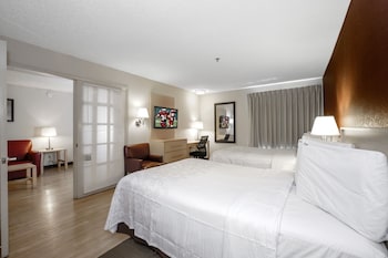 Suite, 2 Double Beds (2 Rooms, Smoke Free)