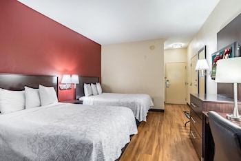 Deluxe Room, 2 Double Beds (Smoke Free)