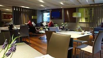 Room, 1 King Bed, Club Lounge Access