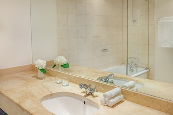 Junior Suite (King/Twin)