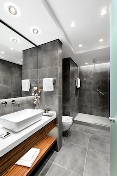 Sea View Presidential Suite