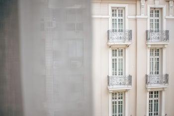 Superior Room, City View
