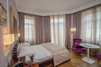 Exclusive Room