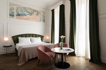 Deluxe Room, City View